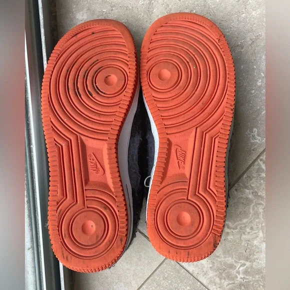 Nike Air Force 1 Low LV8 in Black Ghost Green (Halloween) - Picture 10 of 11